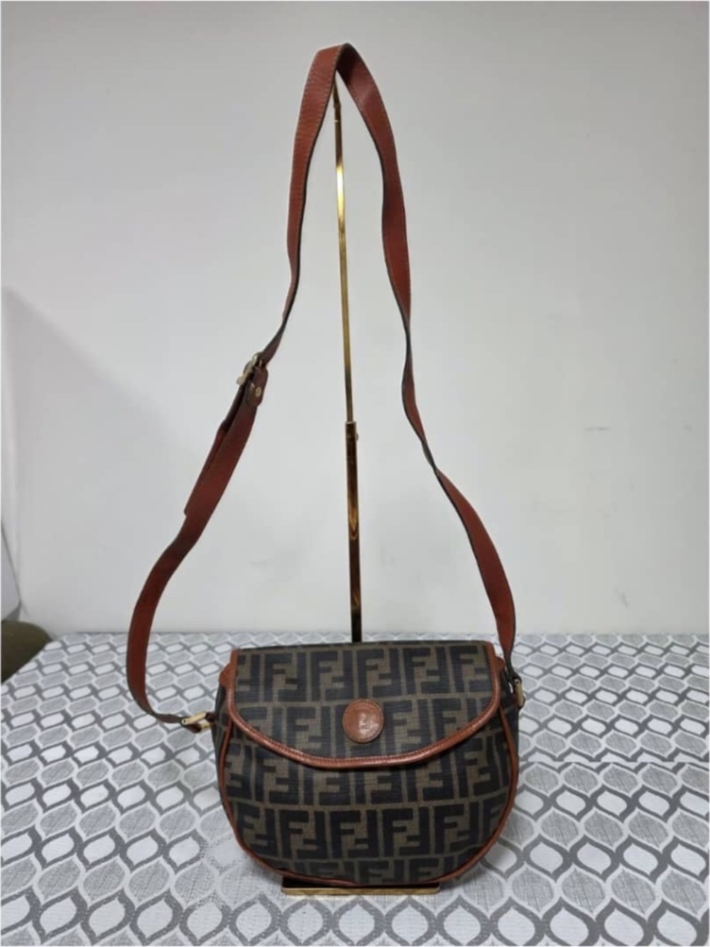 Authentic Fendi Vintage Crossbody Bag Black/Brown